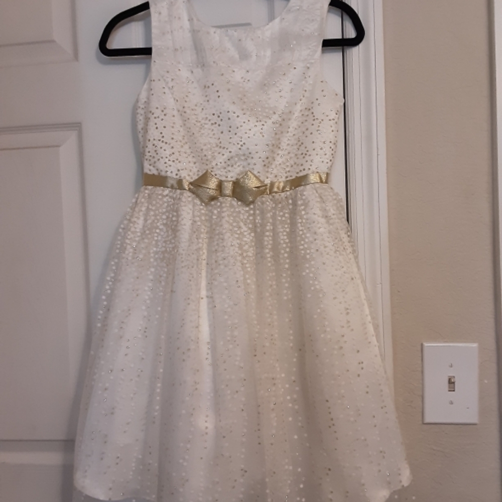 White w/ Gold Girl Dress. Size 12. Almost New